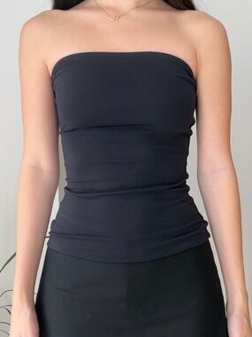 Aritzia Contour Tube Top